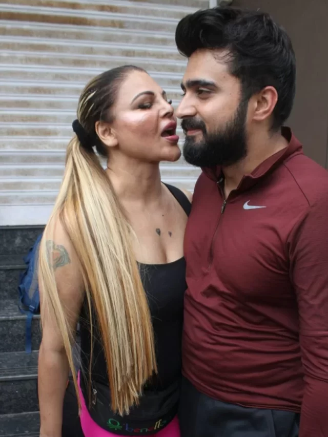 Rakhi Sawant ने Adil Khan को किया प्यार