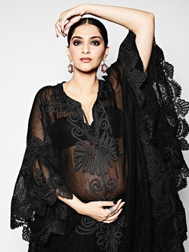 cropped-sonam-kapoor-pregency3.jpg